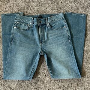 J. Crew Men's Straight-fit jean in signature flex 30x32